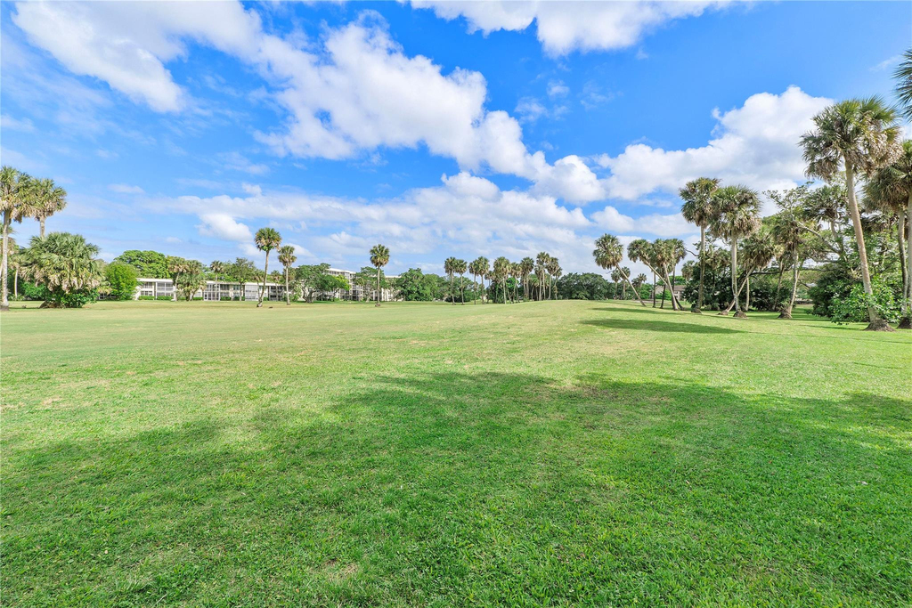 4261 W Palm Aire Drive - Photo 46
