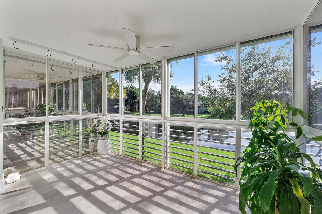 4261 W Palm Aire Drive - Photo 37
