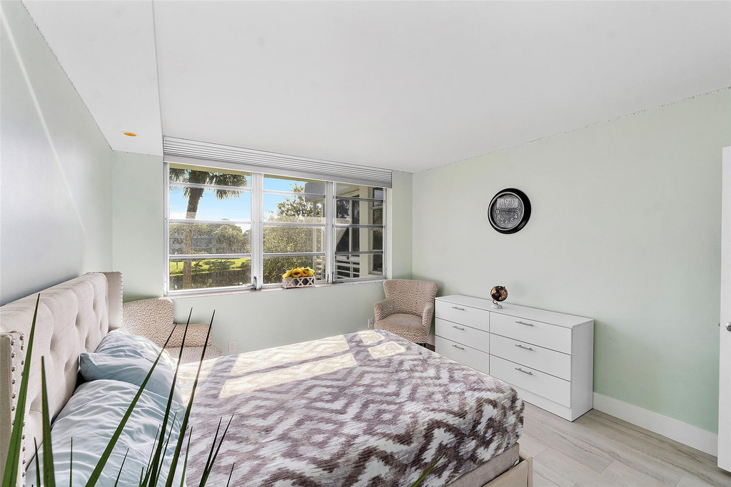 4261 W Palm Aire Drive - Photo 24
