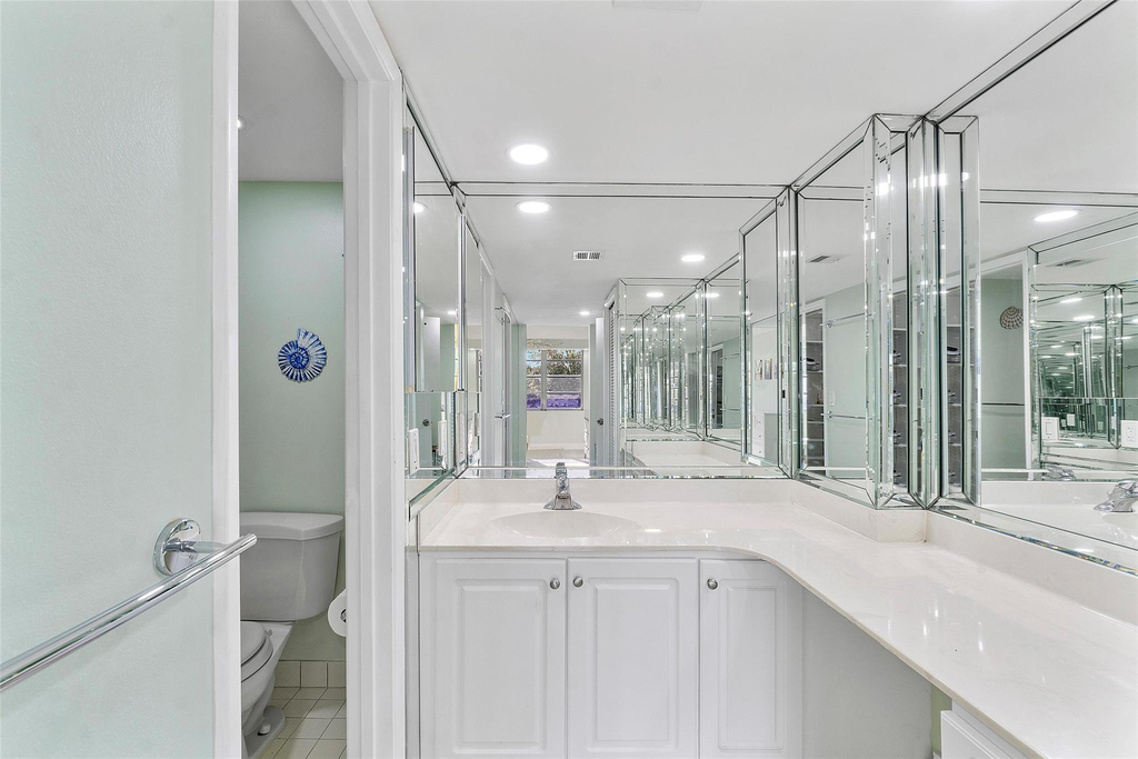 4261 W Palm Aire Drive - Photo 19
