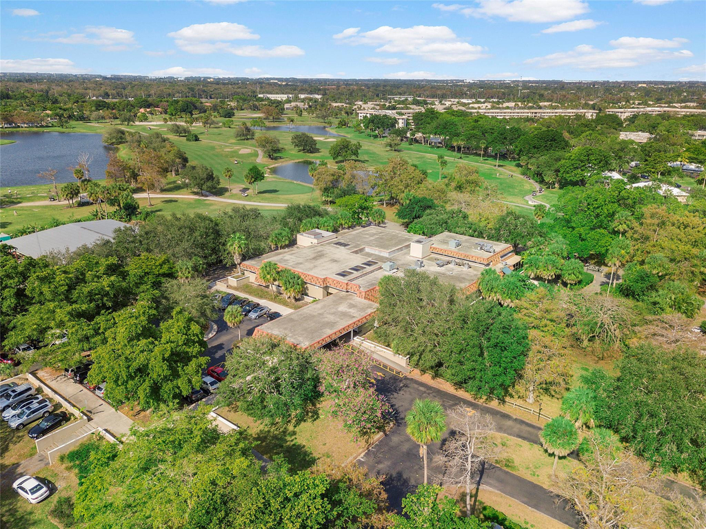 4261 W Palm Aire Drive - Photo 42