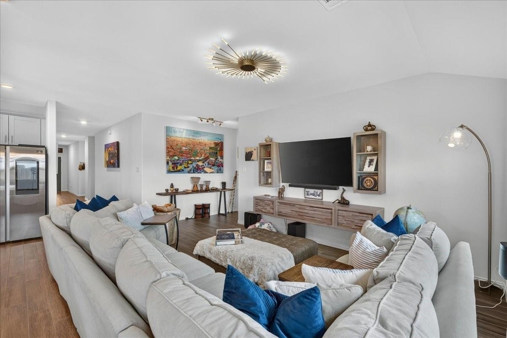 365 Mohan Drive - Photo 11