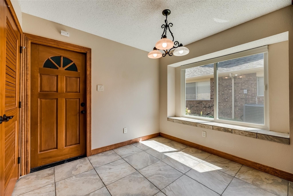 1307 E Branch Hollow Drive - Photo 9