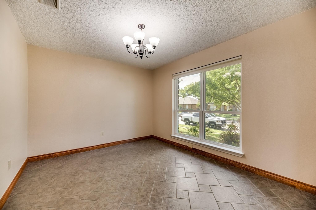 1307 E Branch Hollow Drive - Photo 6