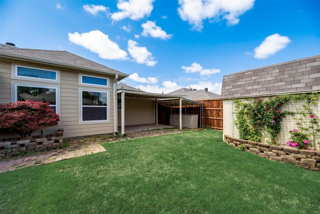 1307 E Branch Hollow Drive - Photo 18