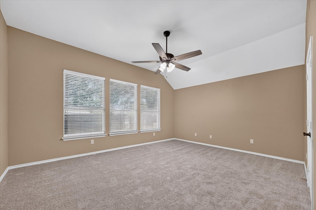 2720 Windstone Way - Photo 20