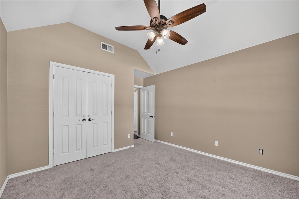 2720 Windstone Way - Photo 17