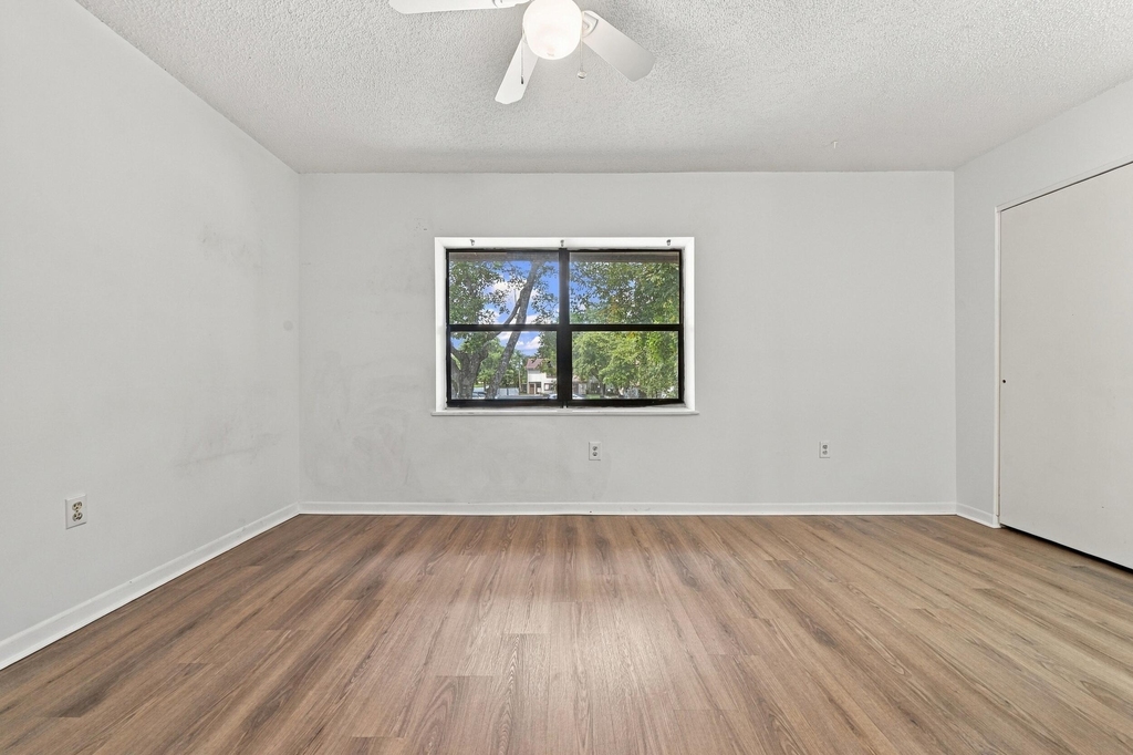 4153 Coral Springs Drive - Photo 25
