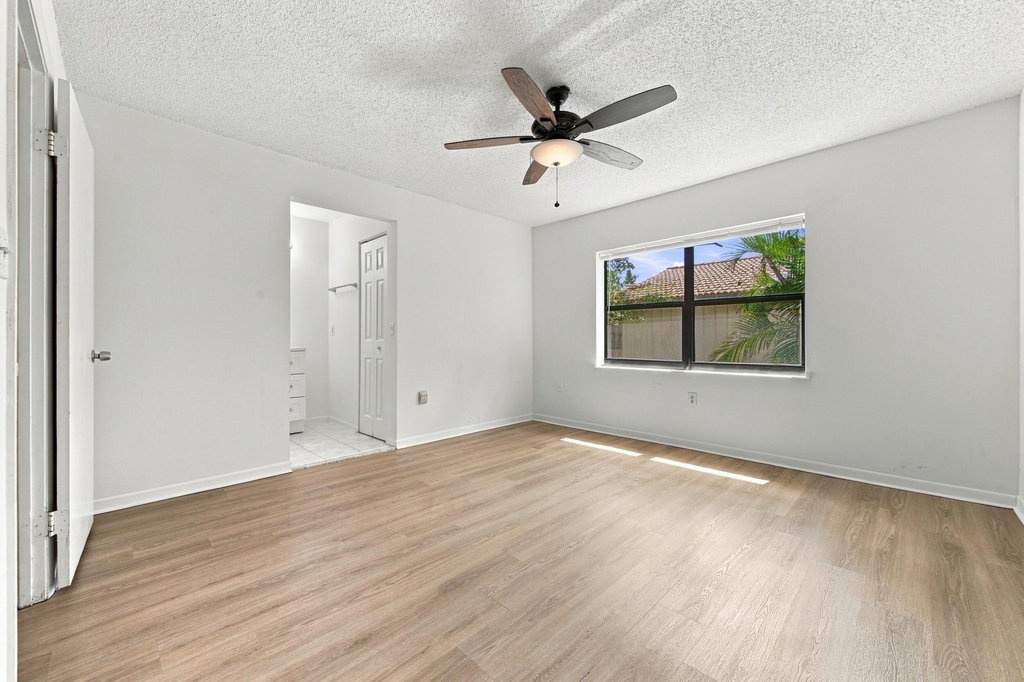 4153 Coral Springs Drive - Photo 17