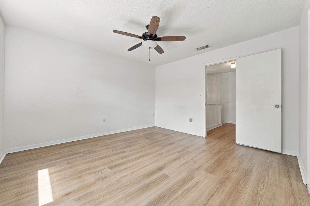 4153 Coral Springs Drive - Photo 19