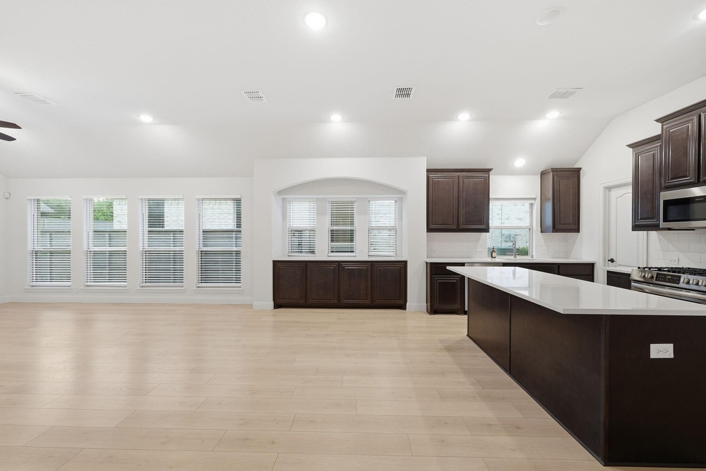 7428 Wispy Willow Lane - Photo 4