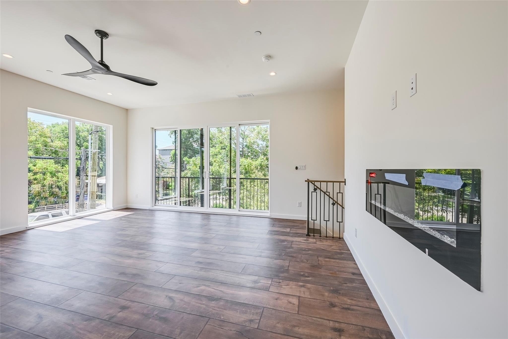 2247 Mail Avenue - Photo 17