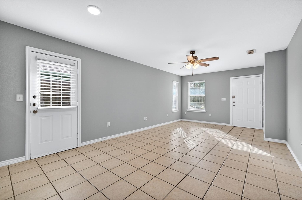 1021 Rice Street - Photo 4