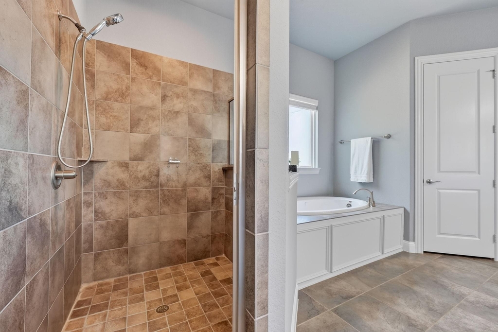 6451 Still Waters Court - Photo 23