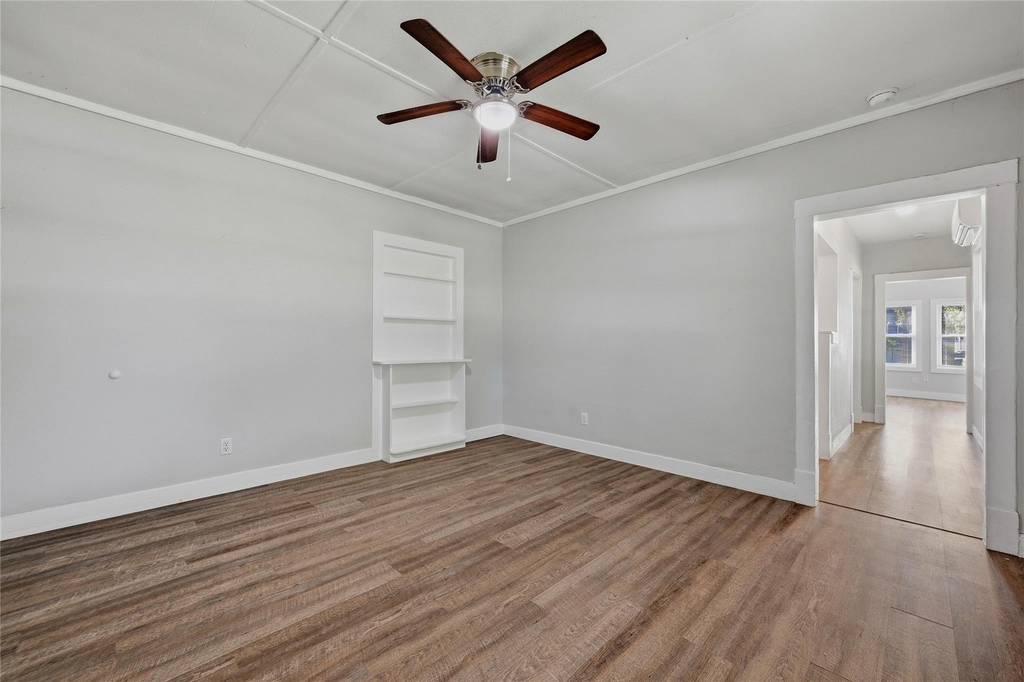 326 W Sears Street - Photo 5