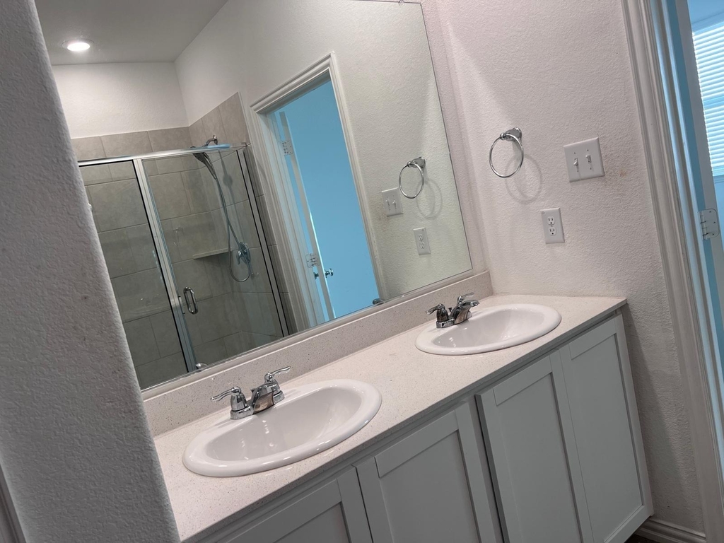 3505 Triumph Drive - Photo 14