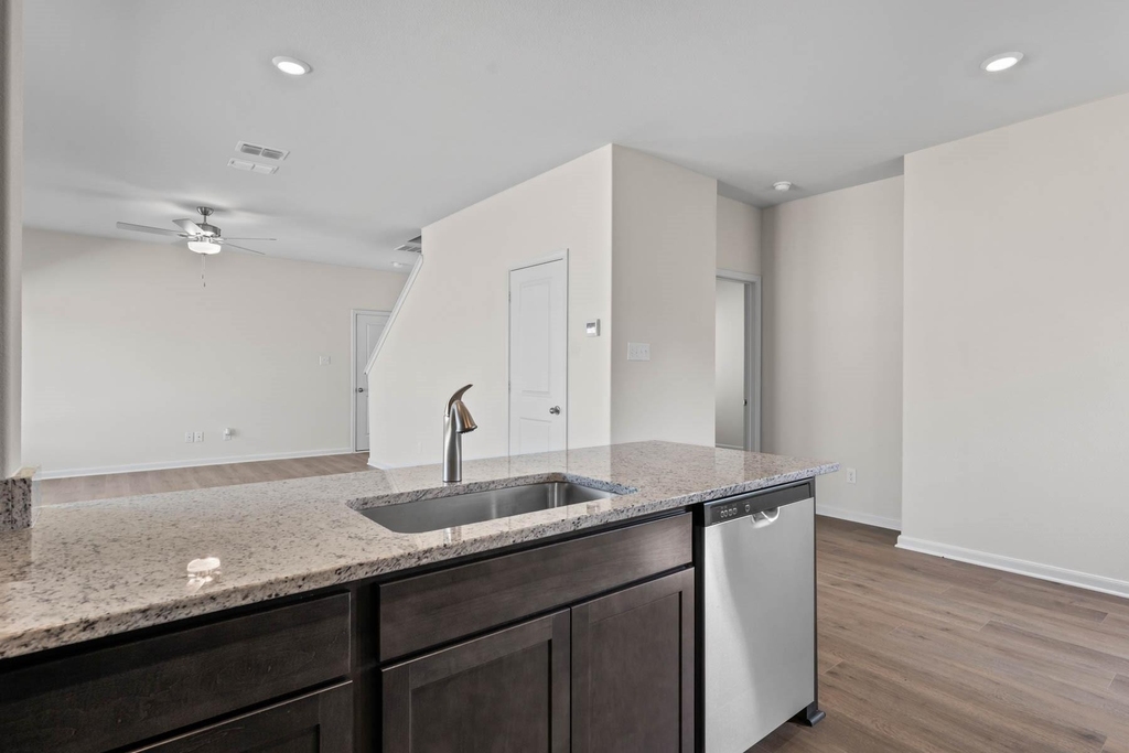 8444 White Wolf Trail - Photo 2