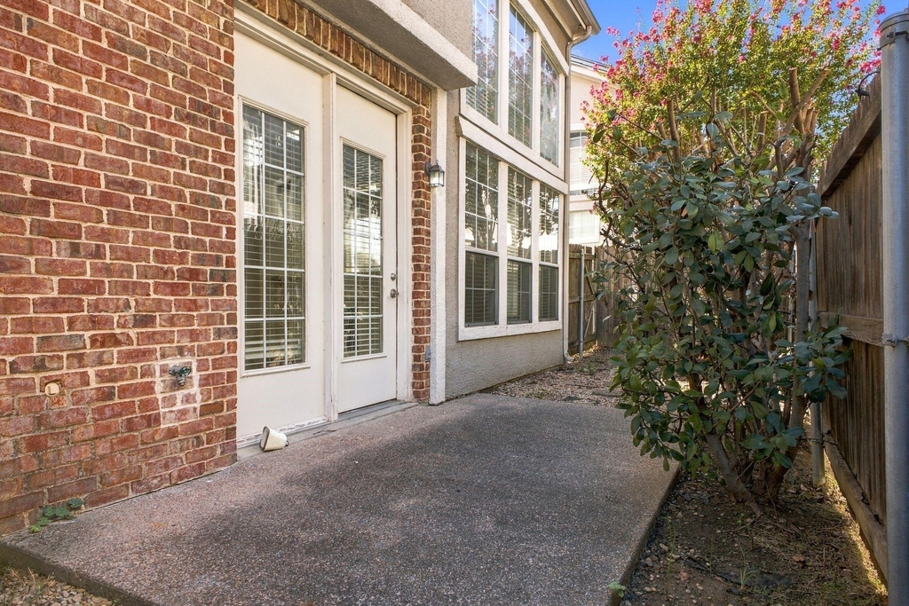 2529 Champagne Drive - Photo 24