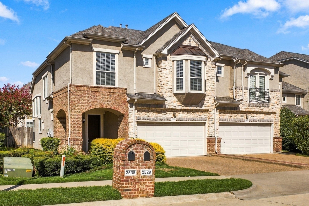 2529 Champagne Drive - Photo 1
