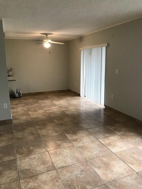 3246 Coral Lake Lane - Photo 4