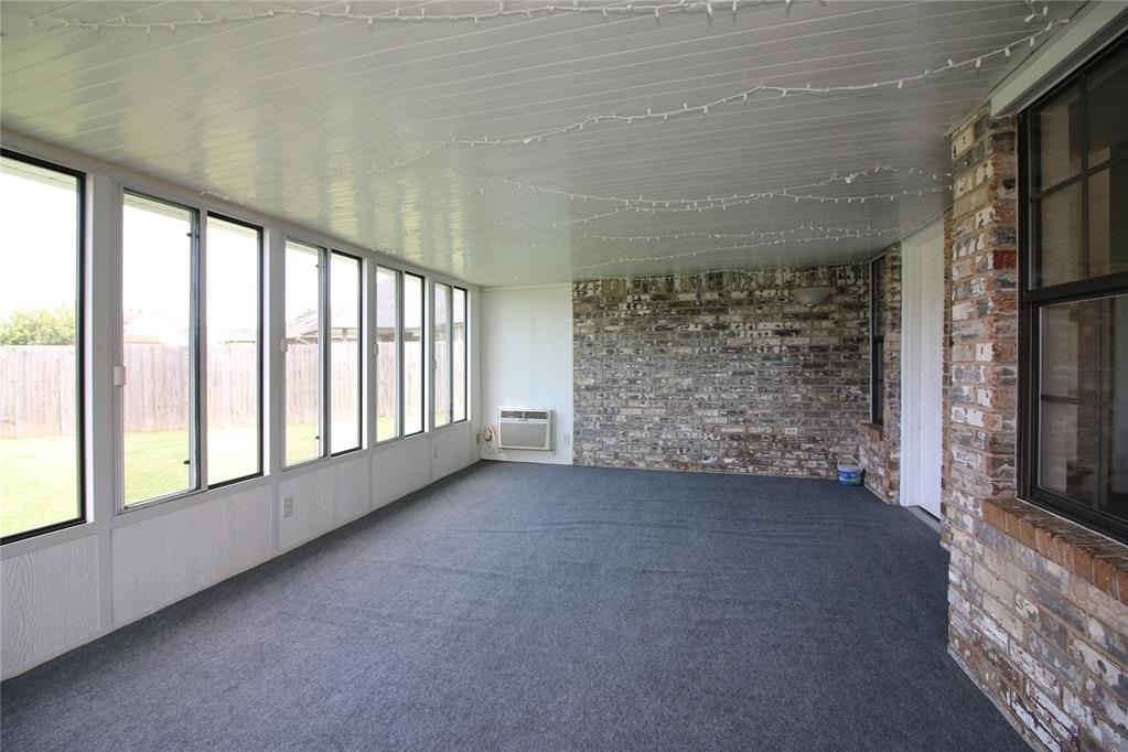 13000 S Robinson Avenue - Photo 16