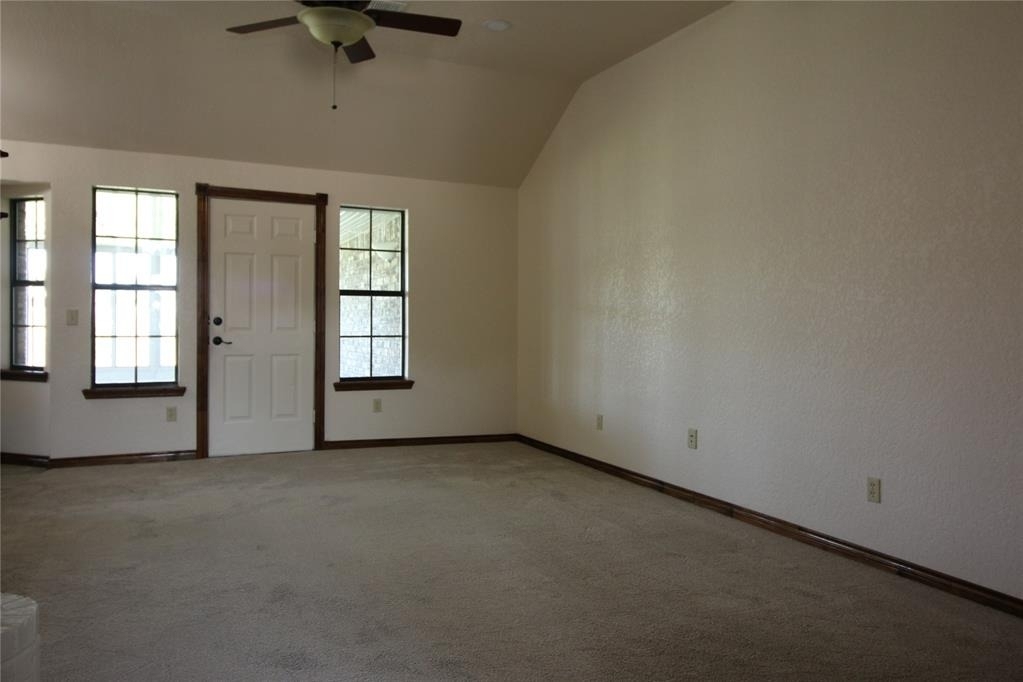 13000 S Robinson Avenue - Photo 3