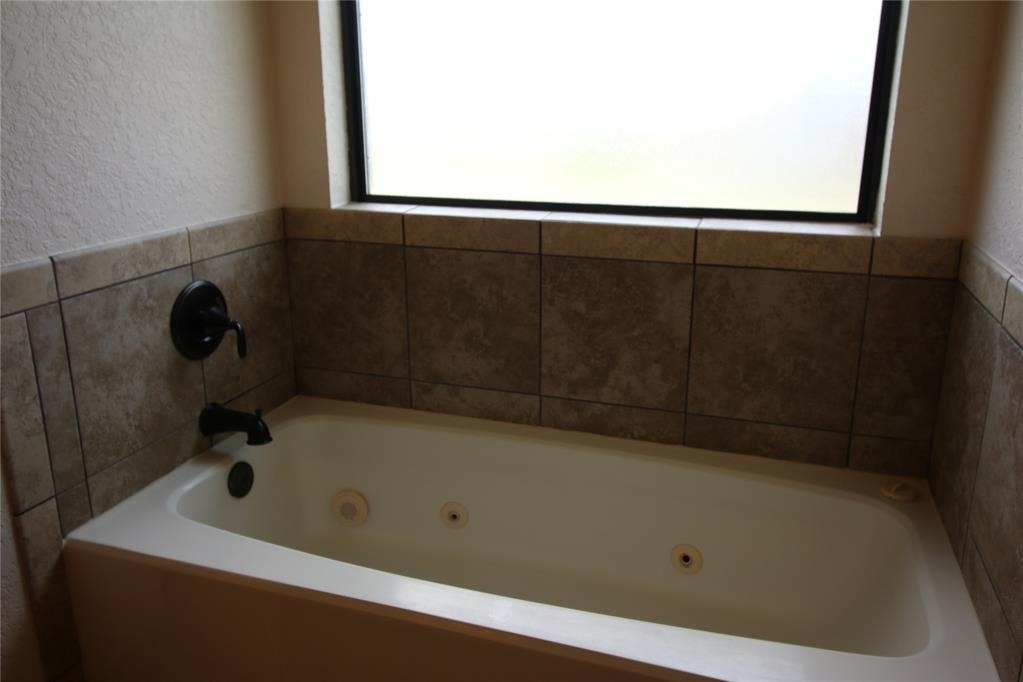 13000 S Robinson Avenue - Photo 11