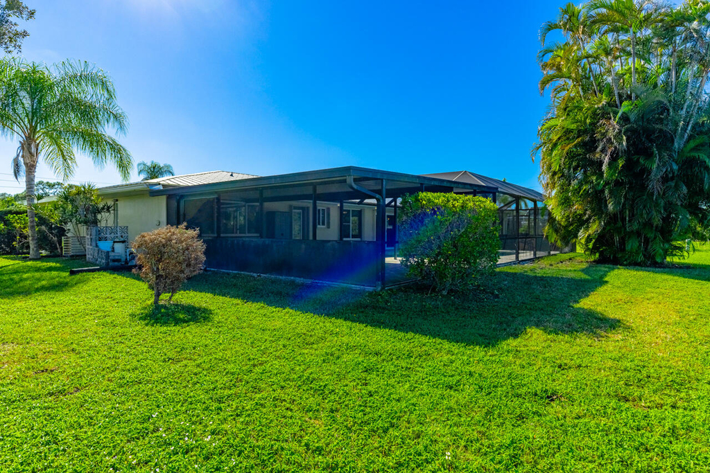 1425 Se Sunshine Avenue - Photo 30