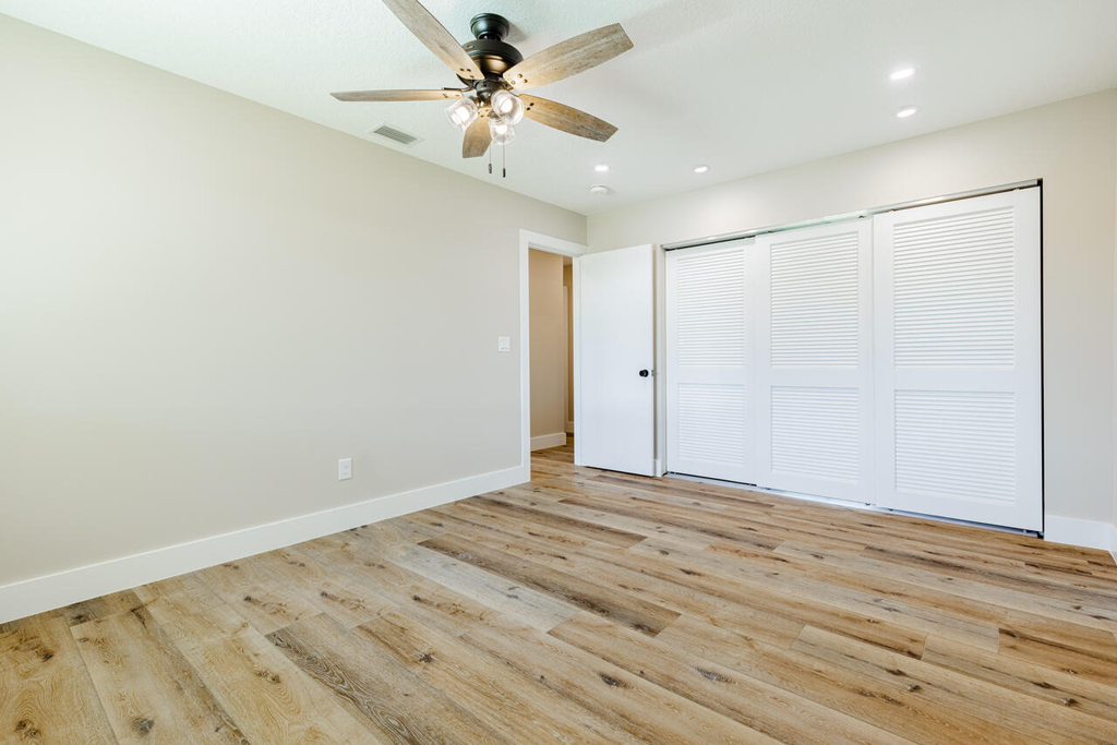 1425 Se Sunshine Avenue - Photo 19