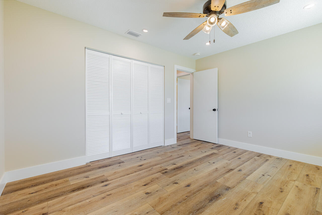 1425 Se Sunshine Avenue - Photo 20