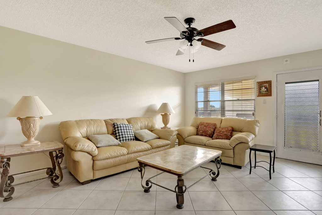 1903 Bermuda Circle - Photo 4
