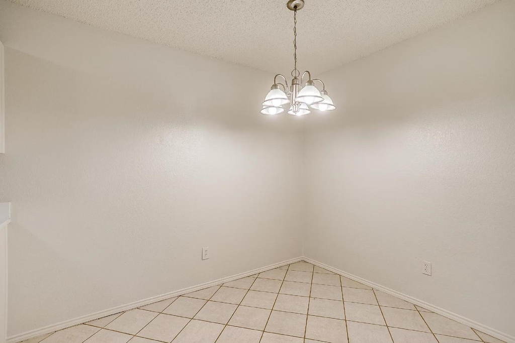 10265 Aurora Drive - Photo 5