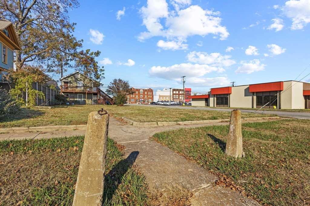 115 S Mirick Avenue - Photo 13