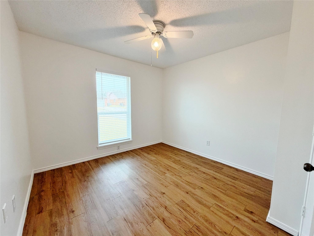 3914 William Street - Photo 7