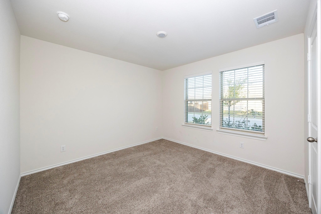 1503 Aleia Cove - Photo 11