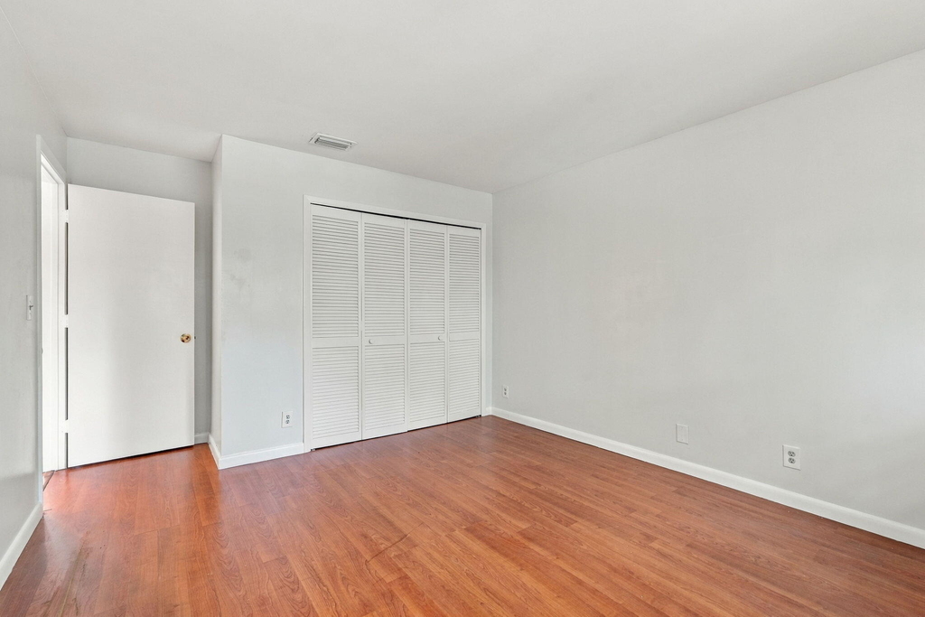 6180 Pine Tree Lane - Photo 8
