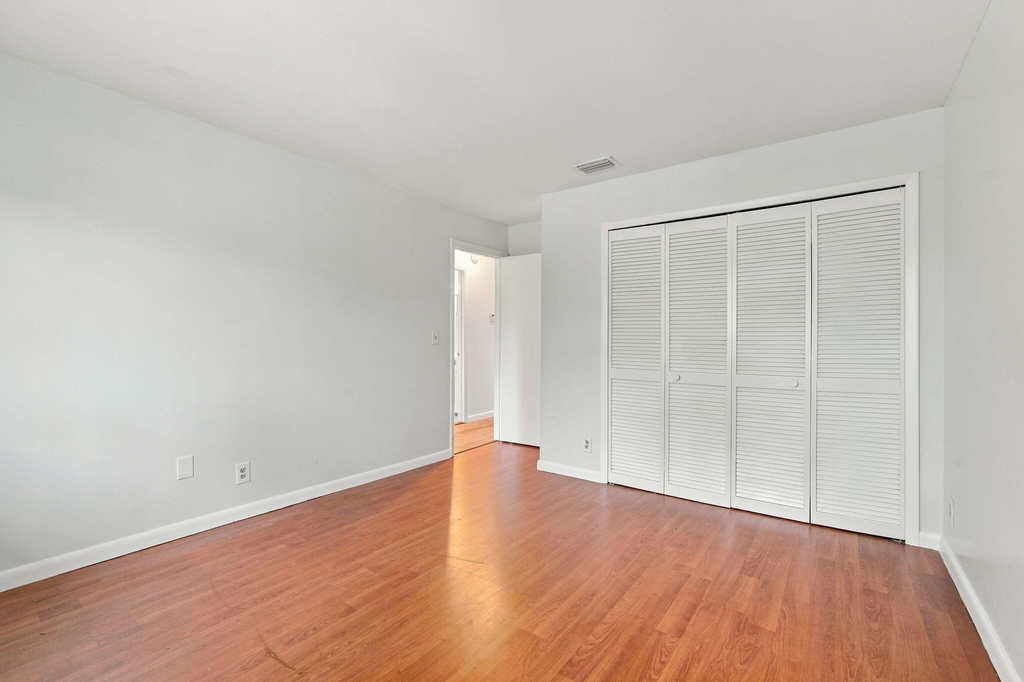 6180 Pine Tree Lane - Photo 9
