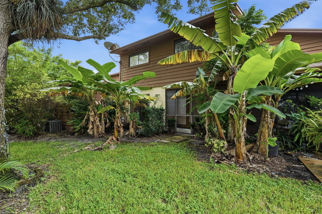 6180 Pine Tree Lane - Photo 45