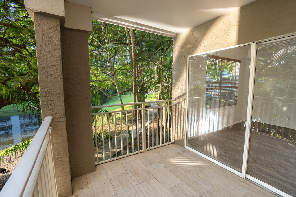 1865 Palm Cove Boulevard - Photo 17