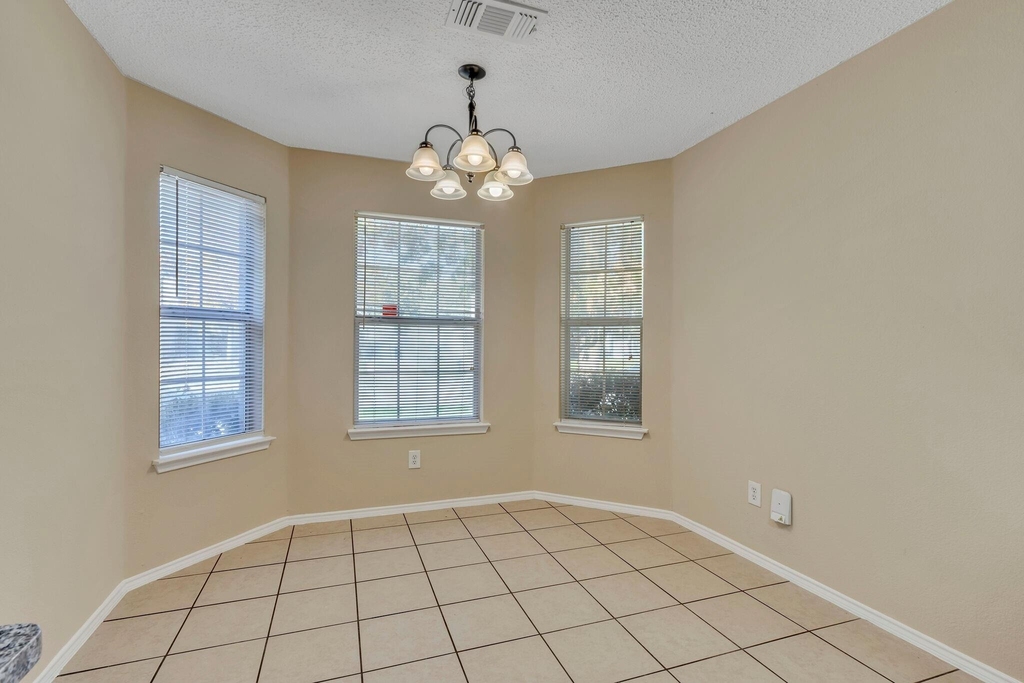 2920 Newport Avenue - Photo 19