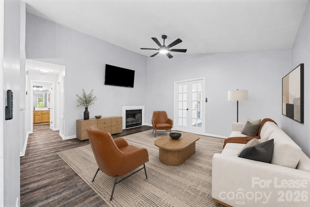 8119 Tremaine Court - Photo 9