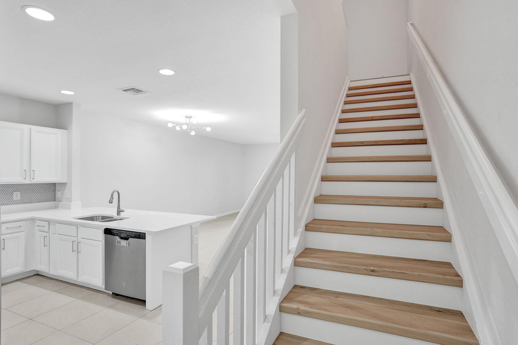 4234 N Dixie Highway - Photo 3