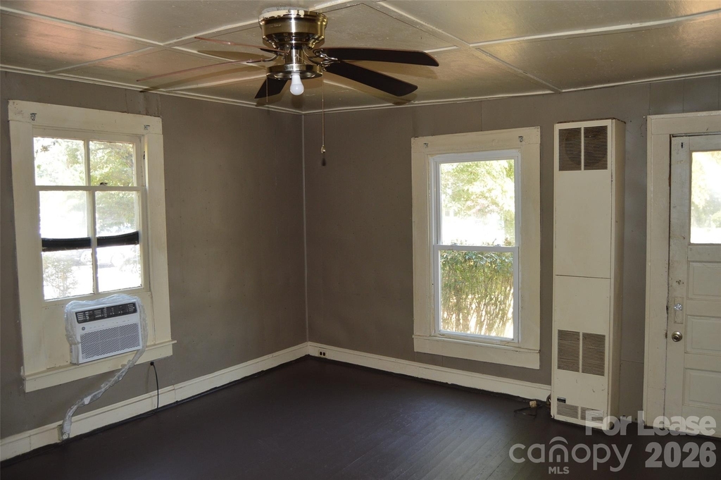 247 N Main Street - Photo 2