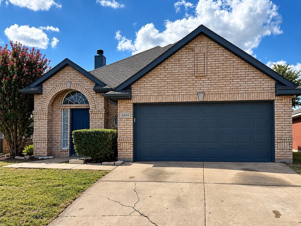 5634 Indian Hill Drive - Photo 1