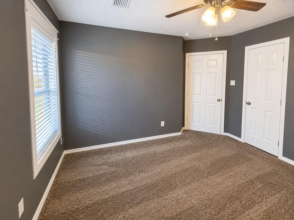 5634 Indian Hill Drive - Photo 16