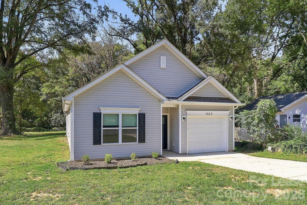 1023 N Ransom Street - Photo 1