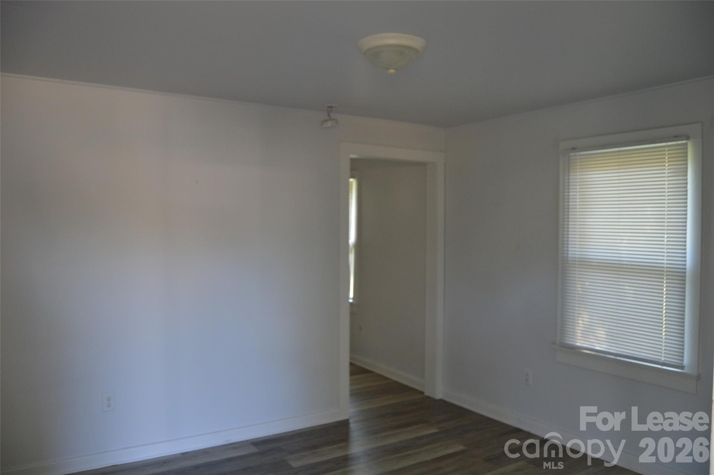 517 Elm Street - Photo 0
