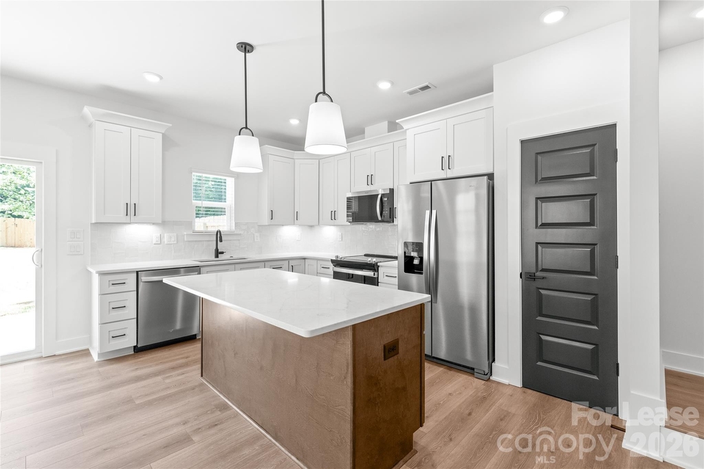2023 Wilson Avenue - Photo 7