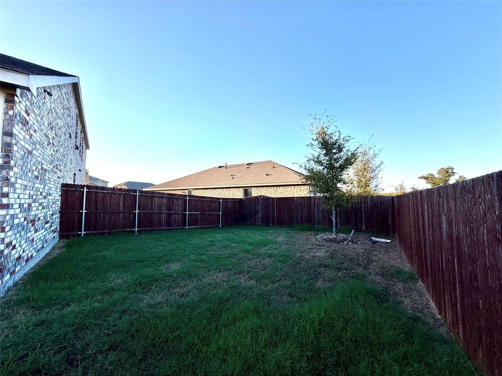 7316 Alfriston Place - Photo 32