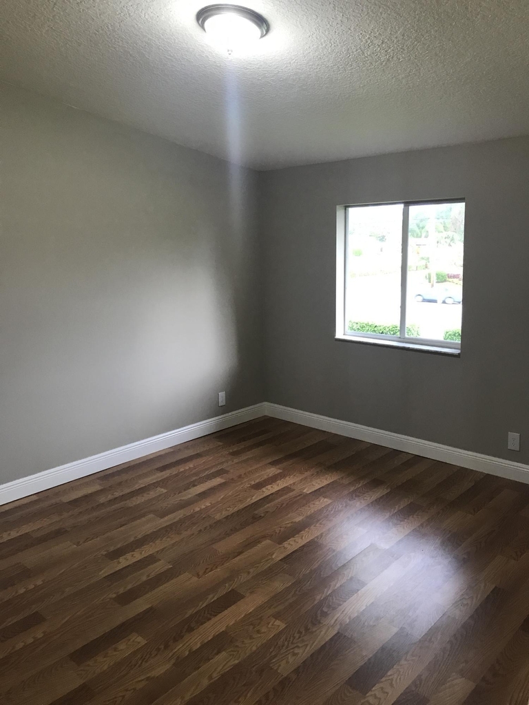 4552 Oak Terrace Drive - Photo 6